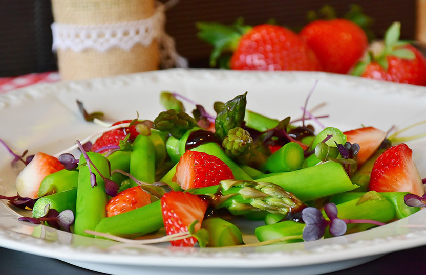 Asparagus and strawberry salad