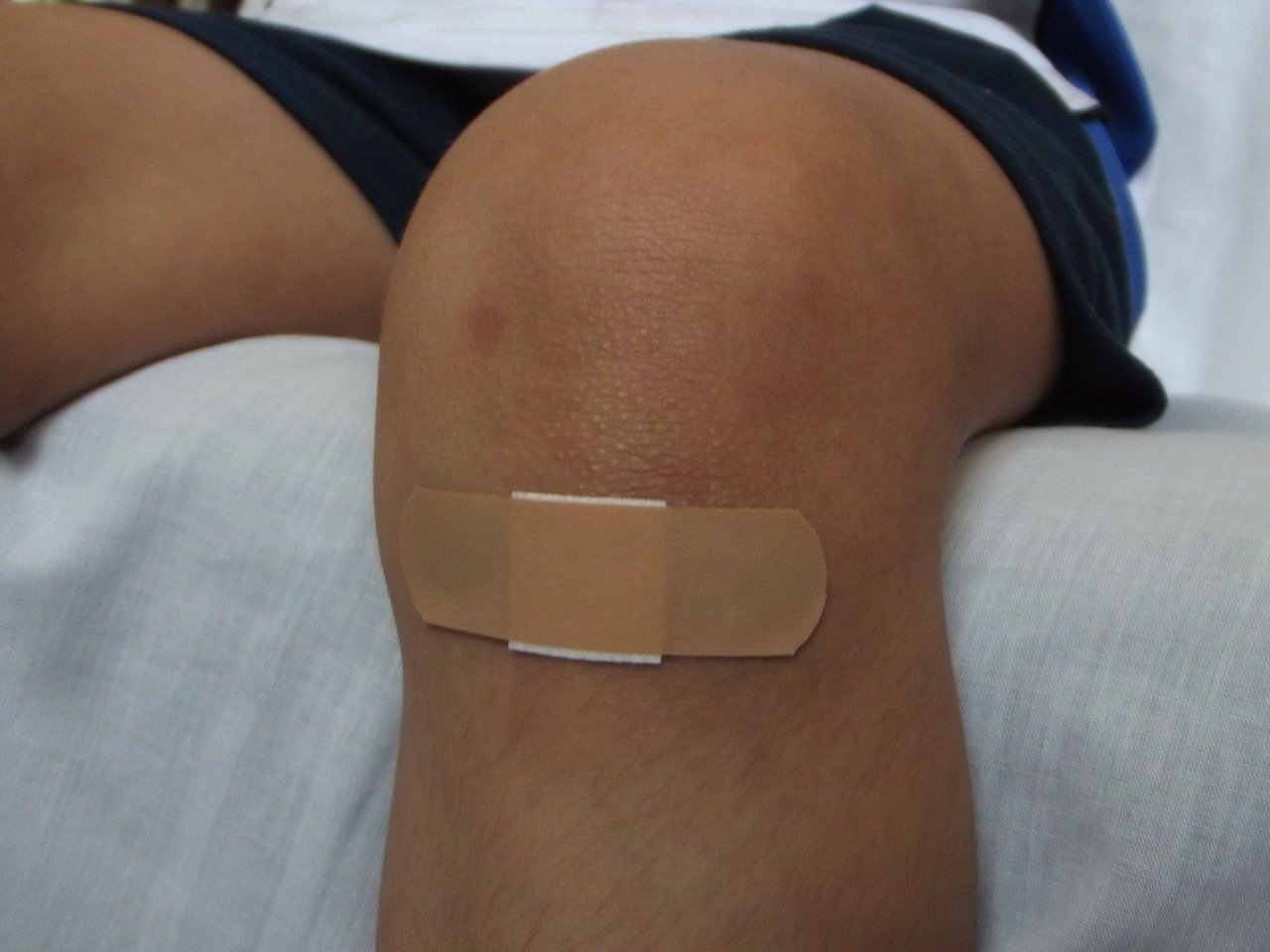 Person with wound on knee