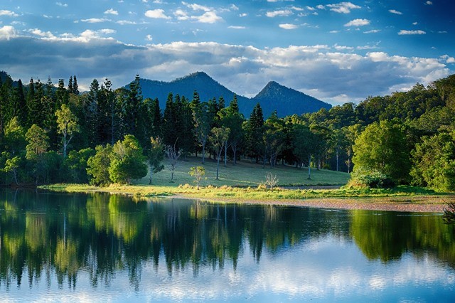 View of Tweed volcano with river in foreground