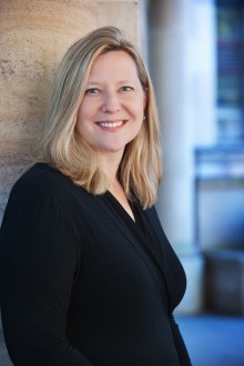 Associate Professor Joan Leach
