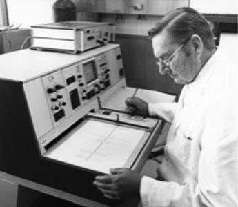 Beckwith at the ESR spectrometer