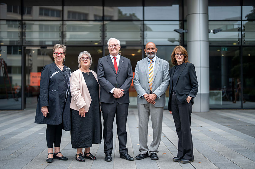 A group photo of the five presidents of the Learned Academies