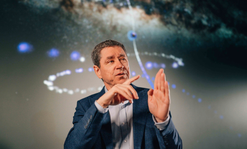 Two Fellows awarded PM Prizes for Science