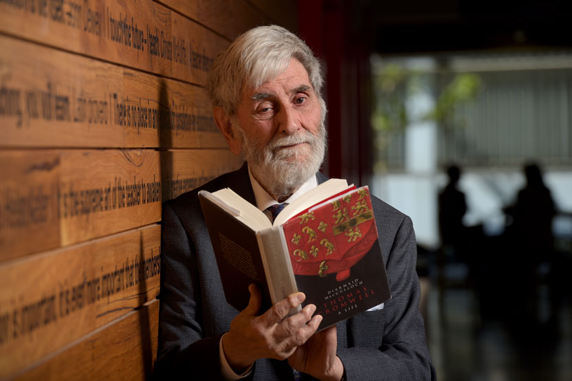 Academy Fellows recommend books and podcasts to enjoy this summer 