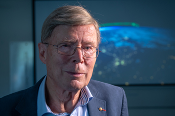 Former Academy President wins PM’s Prize for Science-thumbnail