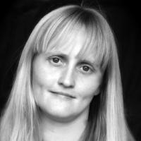 Elaine Holmes