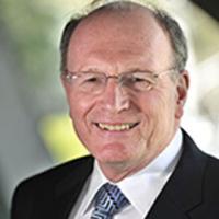 Andrew Holmes